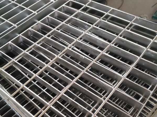 昆明不銹鋼鋼格板