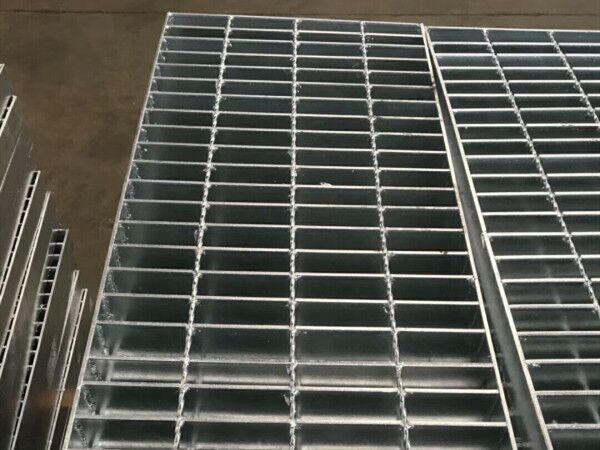 鍍鋅鋼格板規(guī)格型號G253/30/100多少錢每平米/價格 鍍鋅鋼格板規(guī)格型號G253/30/100多少錢每平米/價格