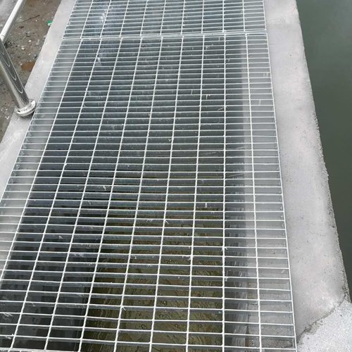 污水處理鋼格柵板 污水處理鋼格柵板